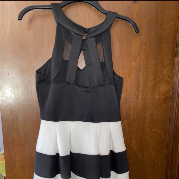 Brand New Black & White Dress - Picture 2 of 5